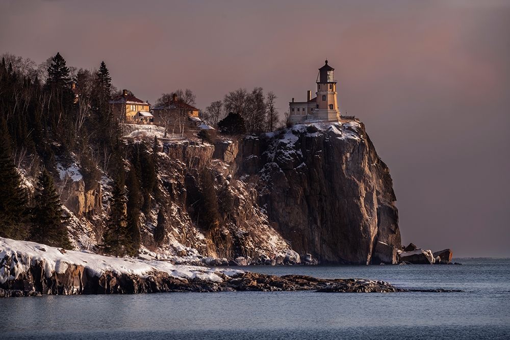 Minnesota-Split Rock Lighthouse State Park Split Rock Lighthouse on shore of Lake Superior